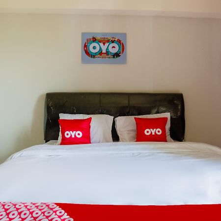 Oyo 2582 Apartemen Serpong Green View تانجيرانغْ المظهر الخارجي الصورة