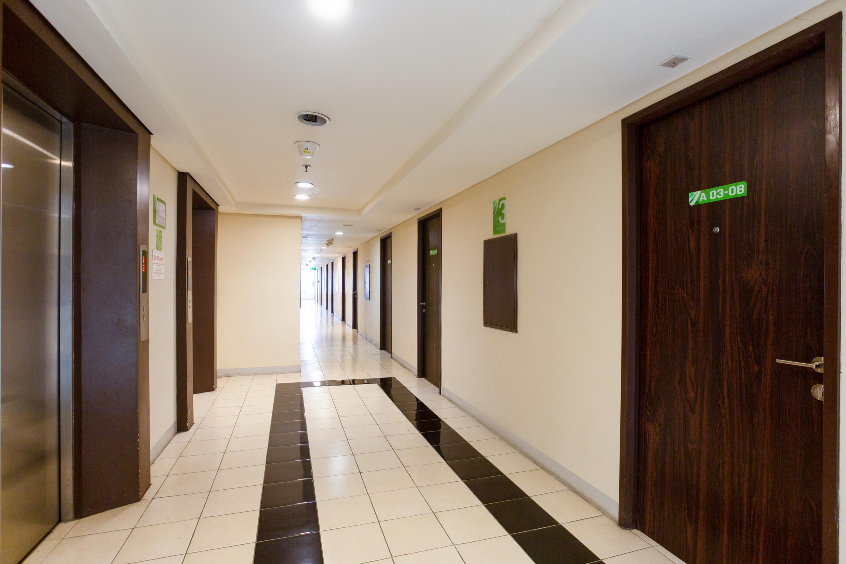Oyo 2582 Apartemen Serpong Green View تانجيرانغْ المظهر الخارجي الصورة